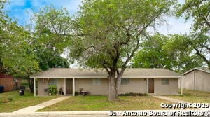 Building Photo - 801 High Meadow Dr
