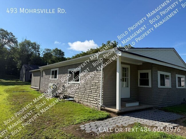Foto del edificio - 493 Mohrsville Rd