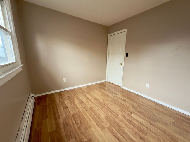 Foto del edificio - 215 Seaview Ave
