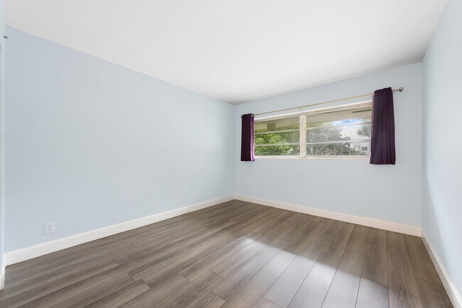Foto del edificio - 1340 NE 28th Ave