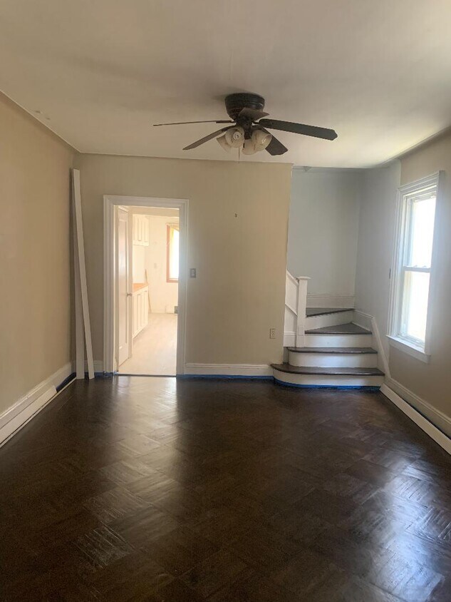 Foto principal - 2061 E 36th St