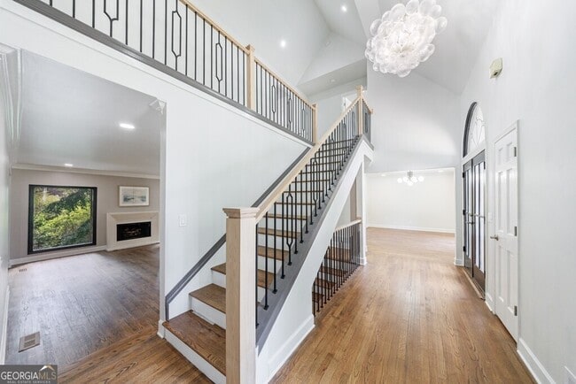 Building Photo - 459 Atlanta Country Club Dr