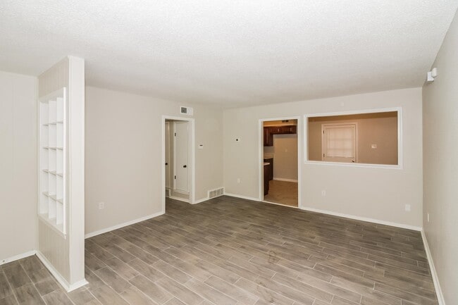Foto del edificio - 5403 Clinchport Cir