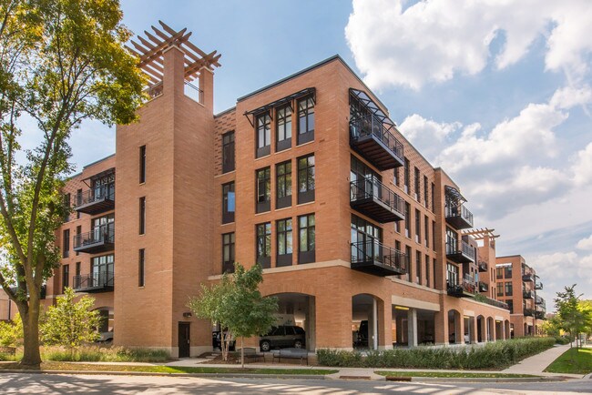 Foto del edificio - Beaumont Place Apartments