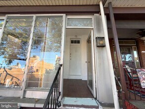 Building Photo - 4013 Teesdale St