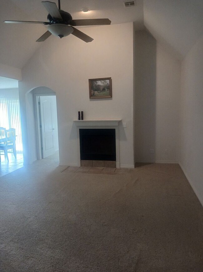 Building Photo - 3 Bedroom Single Family Home in Ramona