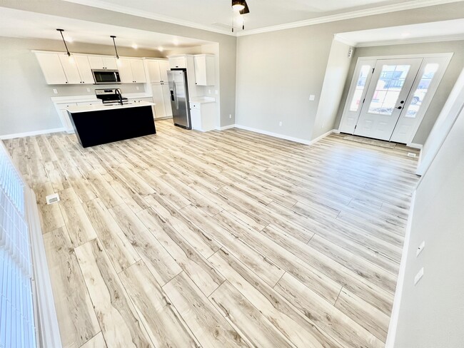 Building Photo - 7944 JT Ct