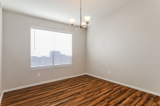 Foto del edificio - 14338 N 129th Ave