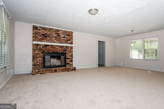 Building Photo - 80 Lakeside Dr