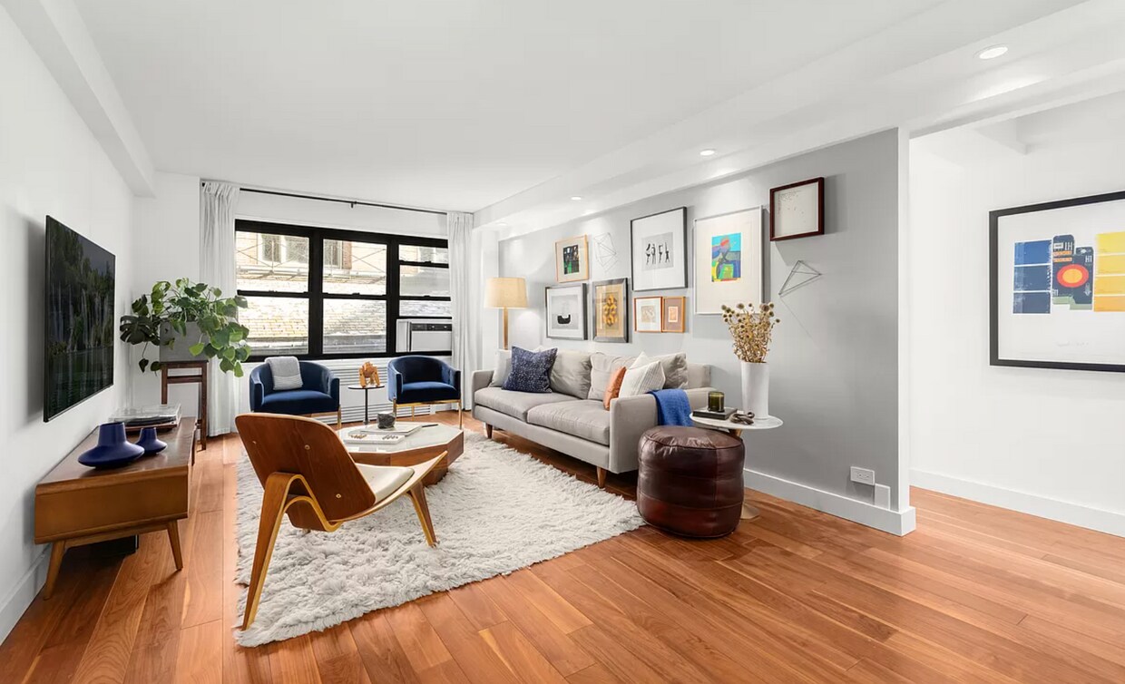 Primary Photo - 54 W 16th St