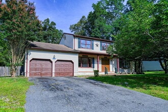 Building Photo - 16 Spicy Pond Rd