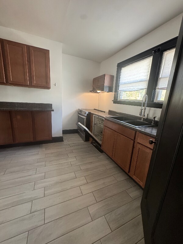 Foto del edificio - 1516 Carolina Ave