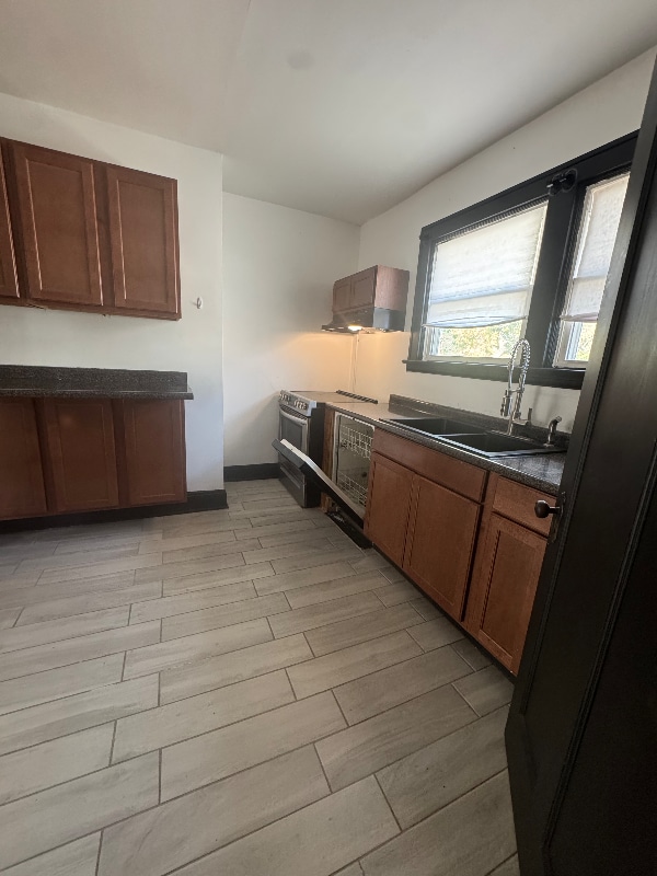 Building Photo - 1516 Carolina Ave