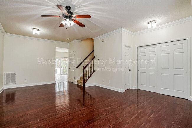 Building Photo - 335 Anterbury Dr