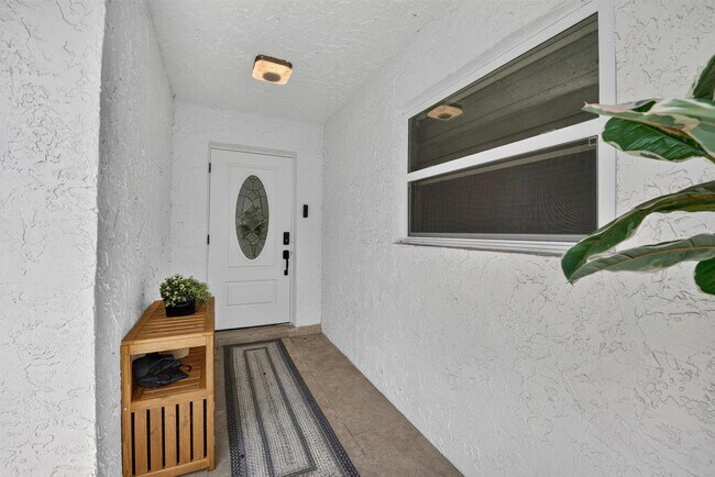 Foto del edificio - 8131 NW 44th Ct
