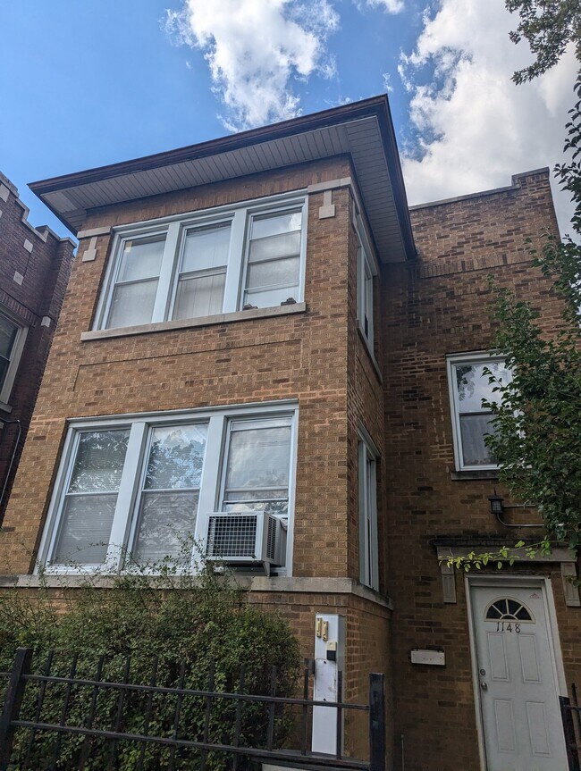 Foto del edificio - 1148 N Mayfield Ave