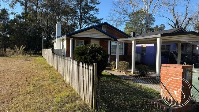 Building Photo - 1113 Cornwall St