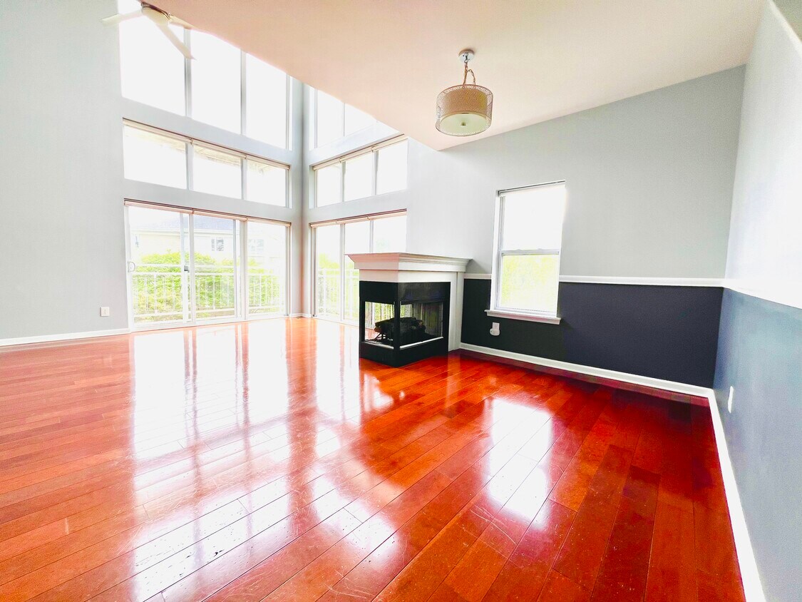 Foto principal - 3965 Picasso Ct