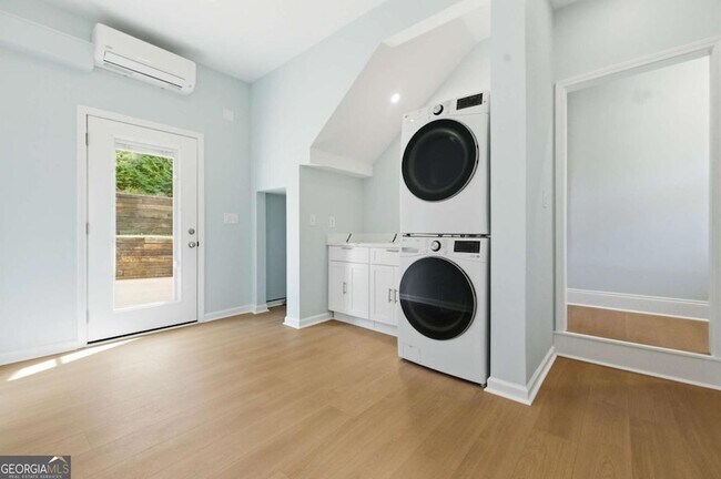 Foto del edificio - 850 Ormewood Ave SE