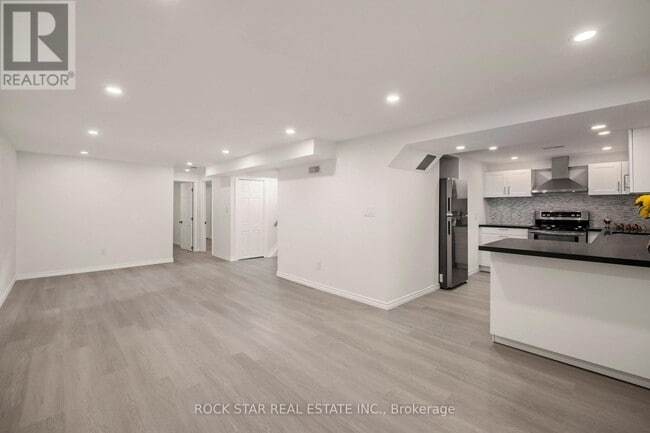 Building Photo - 60 Champlain Ave