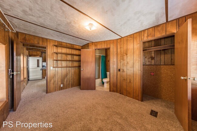 Building Photo - 2 br, 2 bath House - 40 Bobcat Hill Rd.