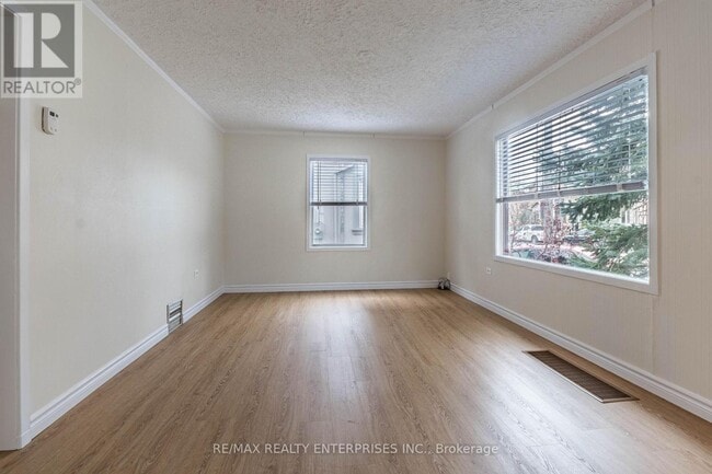 Building Photo - 7 Tedder St