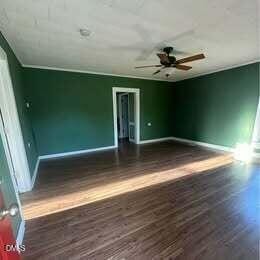 Foto del edificio - 406 Henry Baker Rd