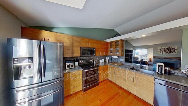 Foto del edificio - 11409 Jay St