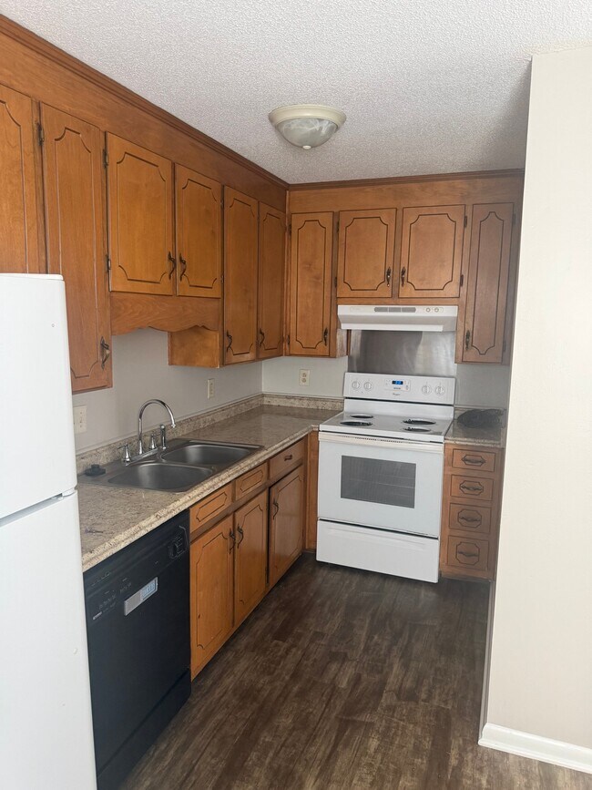 Foto del edificio - 2217 Aspen Ave