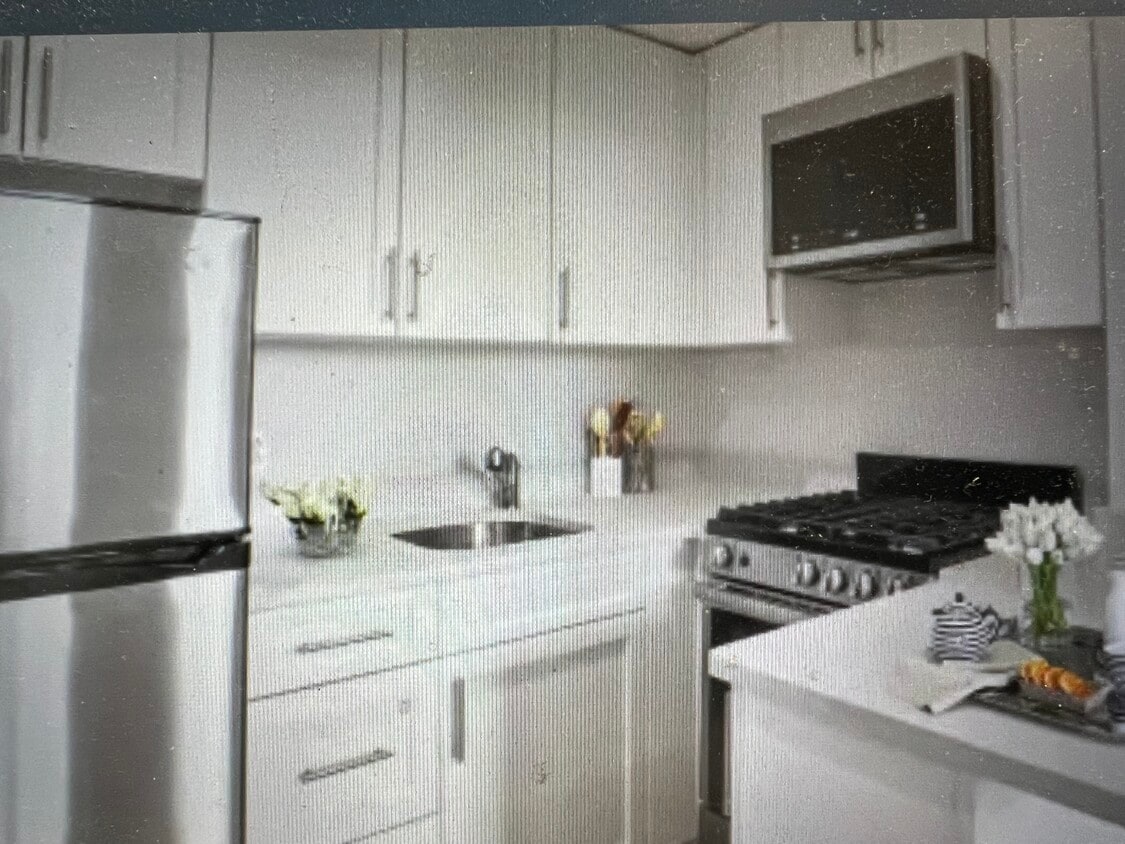 Primary Photo - 65 Burbank St