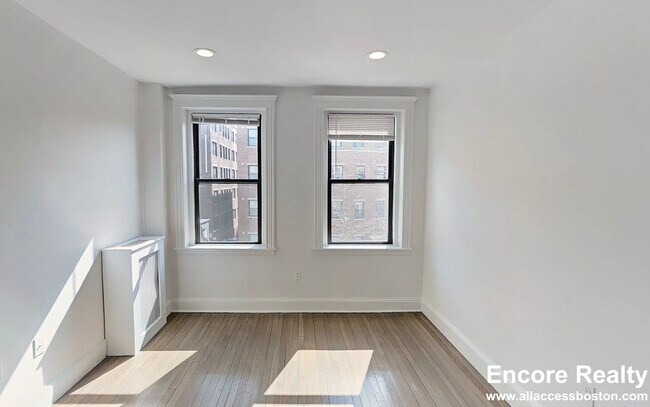 Foto del edificio - 19 Peterborough St