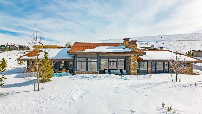 Building Photo - 5895 Dakota Trail
