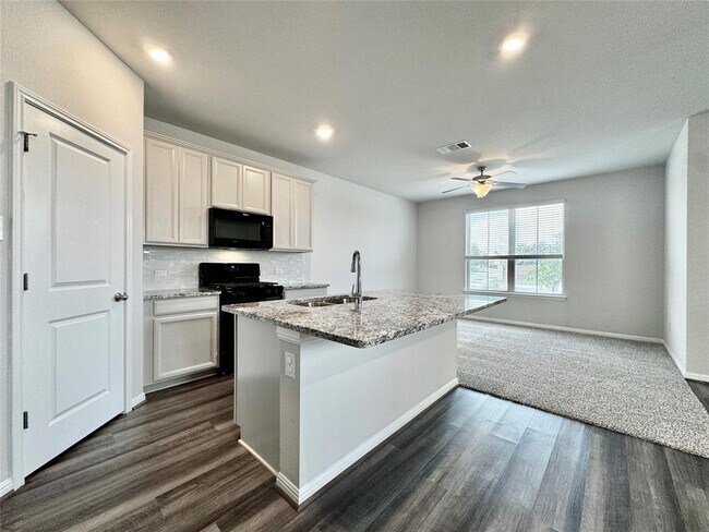Foto del edificio - 5701 Pleasanton Pkwy