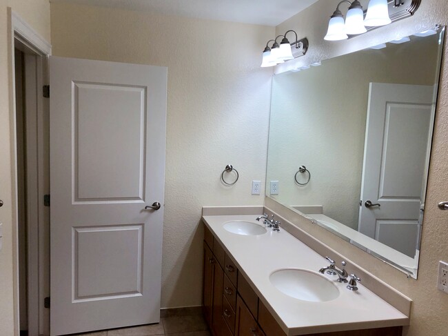 Master Bathroom - 2200 S University Blvd