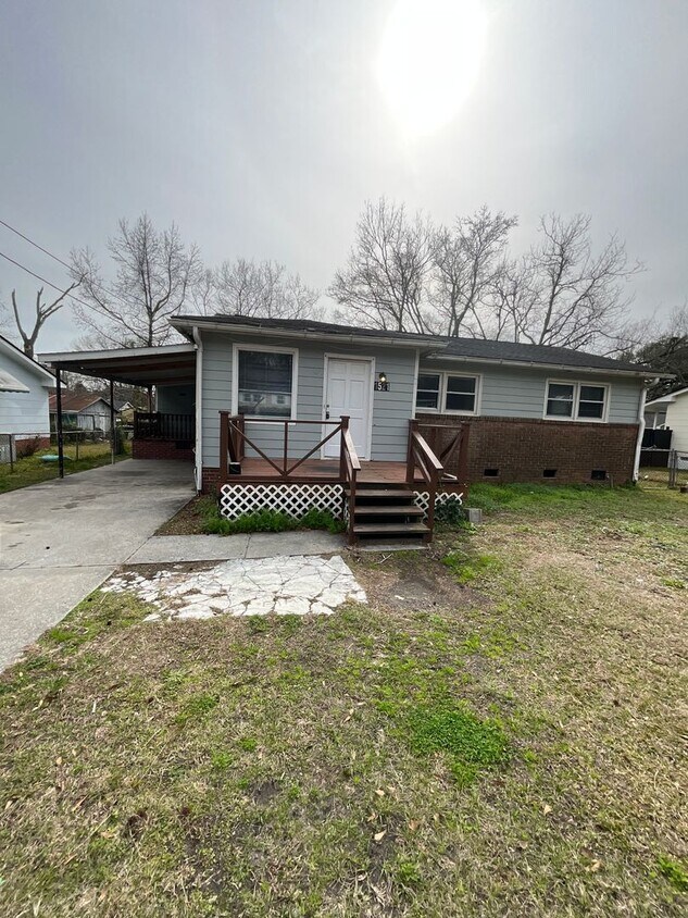 1521 Larry St, North Charleston, SC 29406 House Rental in North
