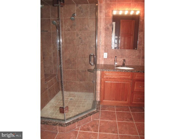 Foto del edificio - 130 Spruce St