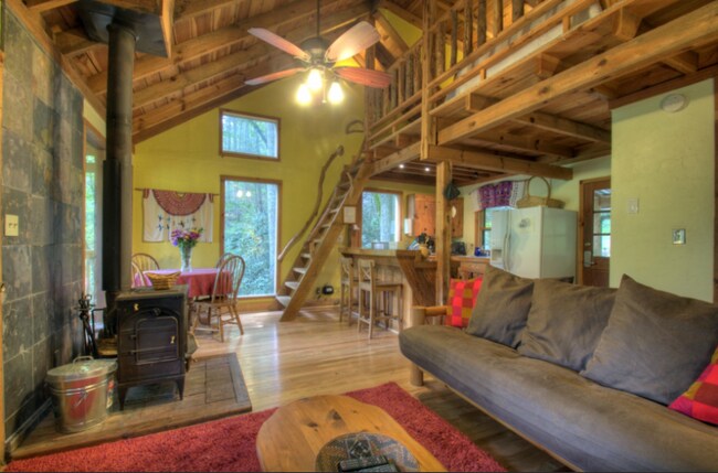 Foto del edificio - 71 Rocky Hollow