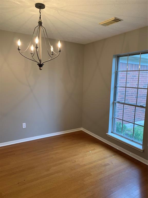 Foto del edificio - 7211 Pembrough Ln