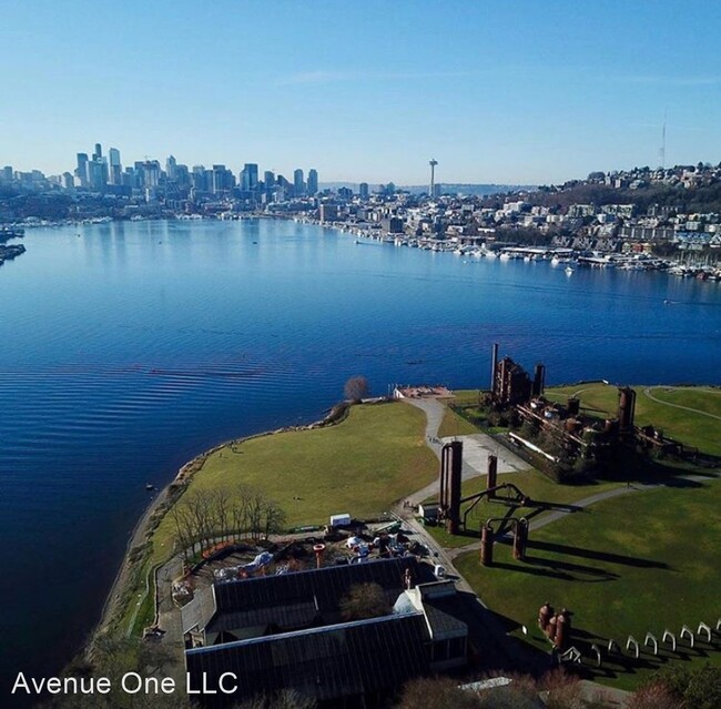 Foto del edificio - 3606 Interlake Ave N
