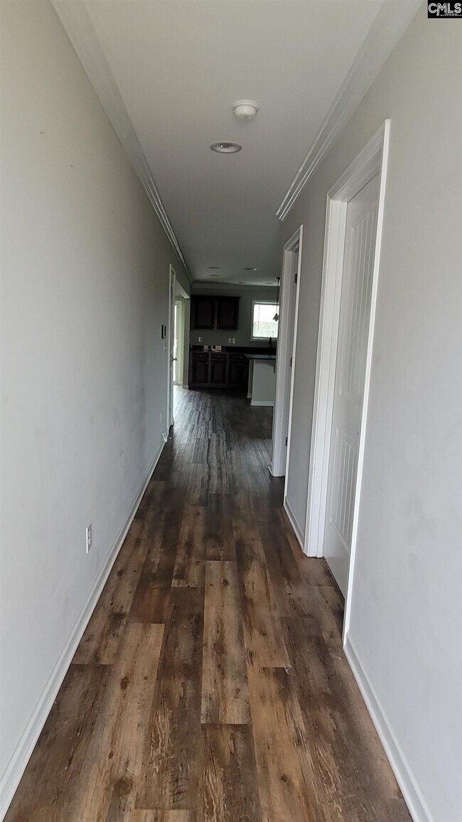 Building Photo - 601 Teaberry Dr