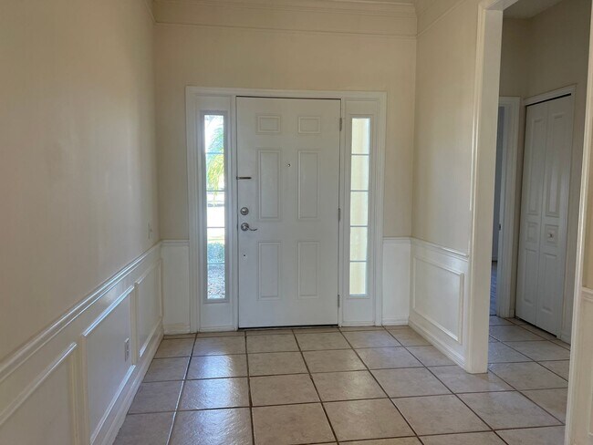 Foto del edificio - Welcome to your new home in beautiful Venice, Fl!  2 Bedroom 2 Bath w/ Den