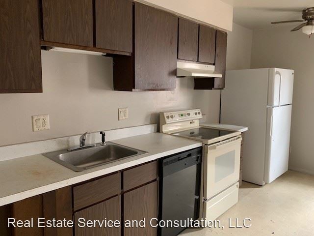 Foto del edificio - 128 N Walnut St