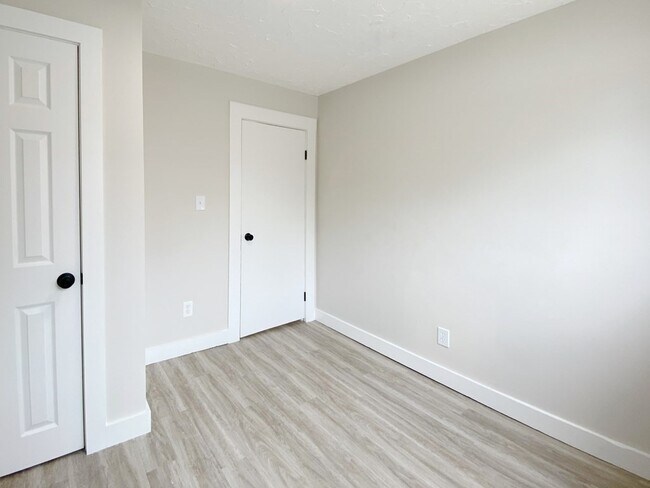 Foto del edificio - 186 Chelsea St