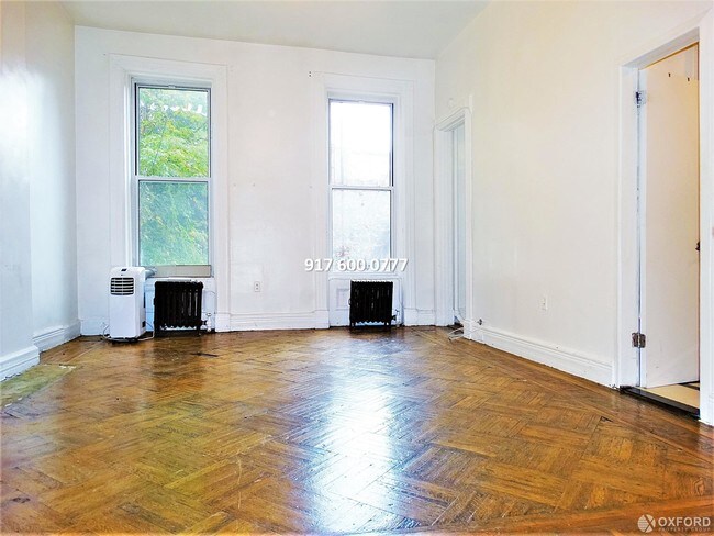 Foto del edificio - 323 South 5th Street