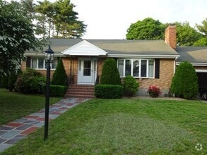 Building Photo - 27 Wenonah Rd