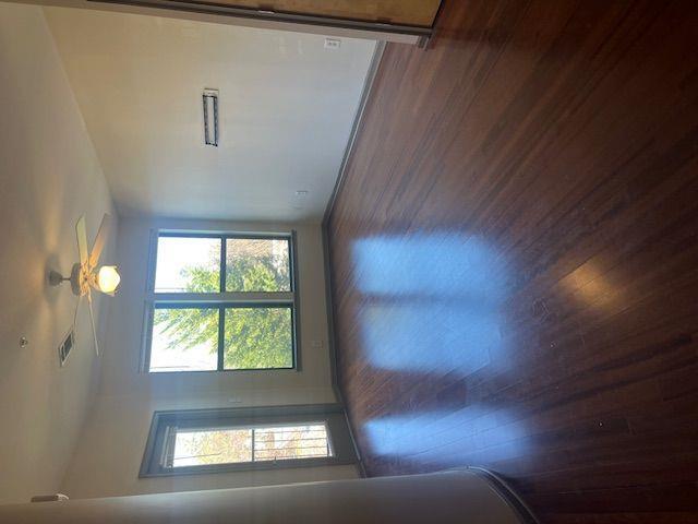 Foto del edificio - 898 Oak St SW