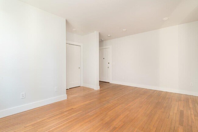 Building Photo - 140 Highland Ave