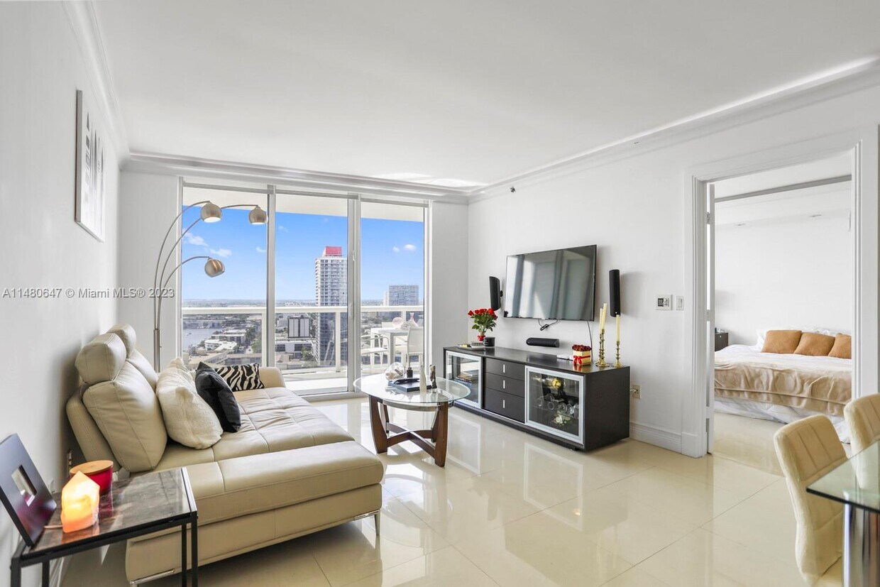 Foto principal - 1800 S Ocean Dr