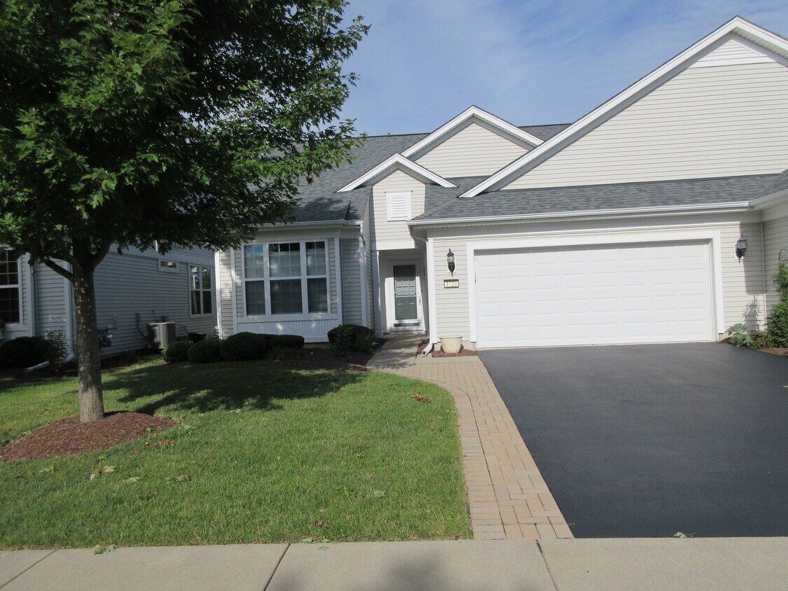 1729 Vantage Dr, Shorewood, IL 60404 Townhome Rentals in Shorewood IL