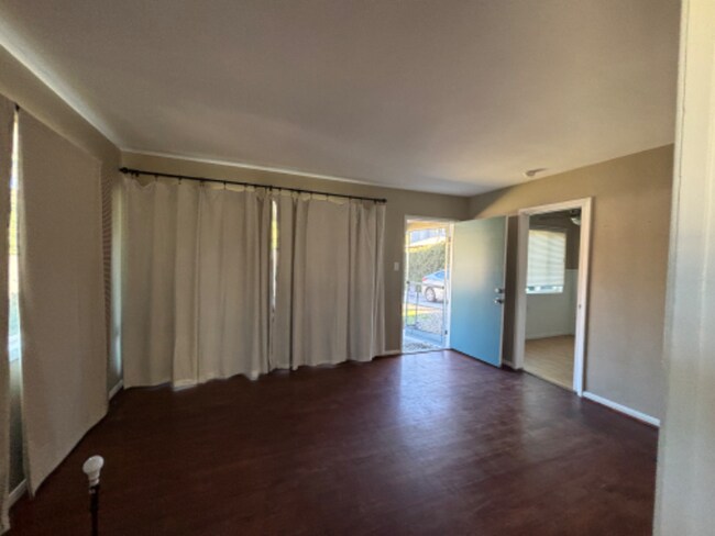 Building Photo - 1011 Eucalyptus Ave